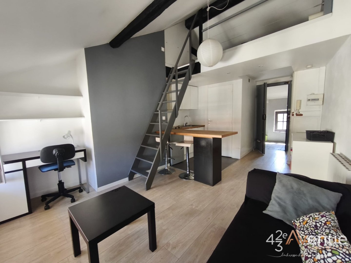 STUDIO A VENDRE - ST ETIENNE CENTRE VILLE - 18.5 m2 - 49 000 &euro;