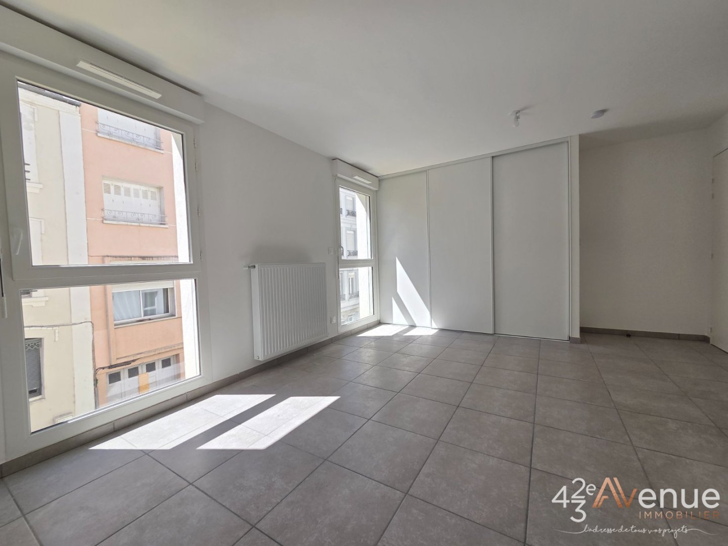 STUDIO A VENDRE - ST ETIENNE CHATEAUCREUX - 26.85 m2 - 104 000 &euro;