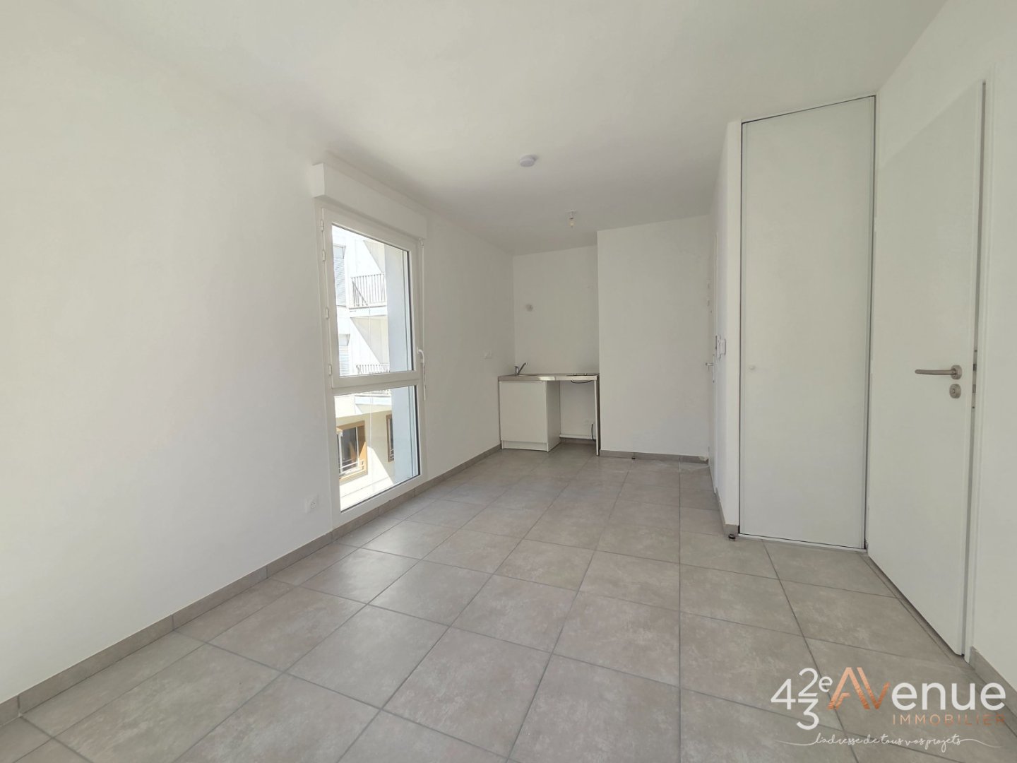STUDIO A VENDRE - ST ETIENNE CHATEAUCREUX - 20 m2 - 97 000 &euro;