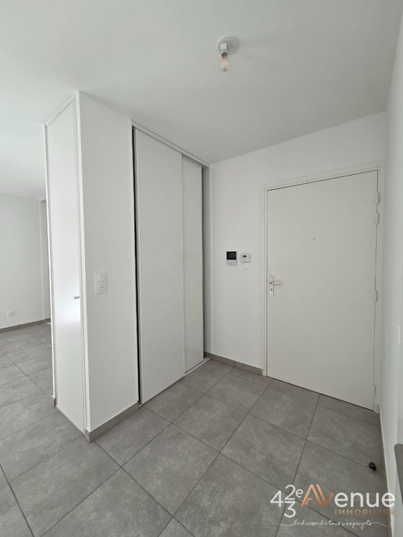 STUDIO A VENDRE - ST ETIENNE CHATEAUCREUX - 29.23 m2 - 107 000 &euro;