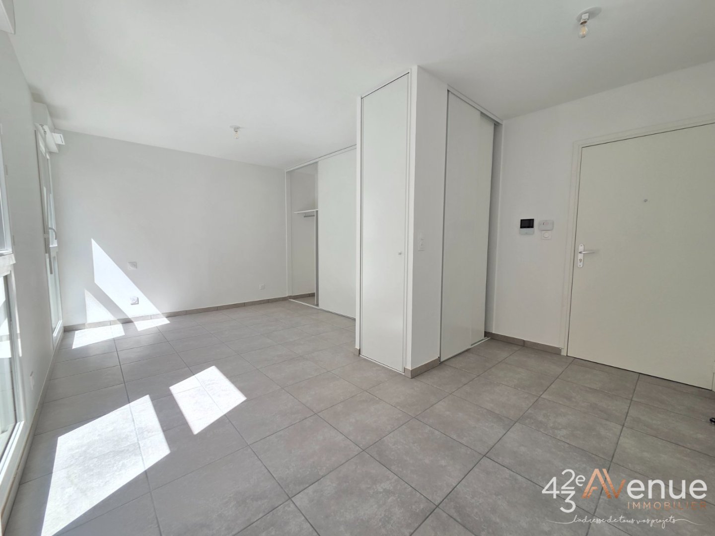 STUDIO A VENDRE - ST ETIENNE CHATEAUCREUX - 29.23 m2 - 107 000 &euro;
