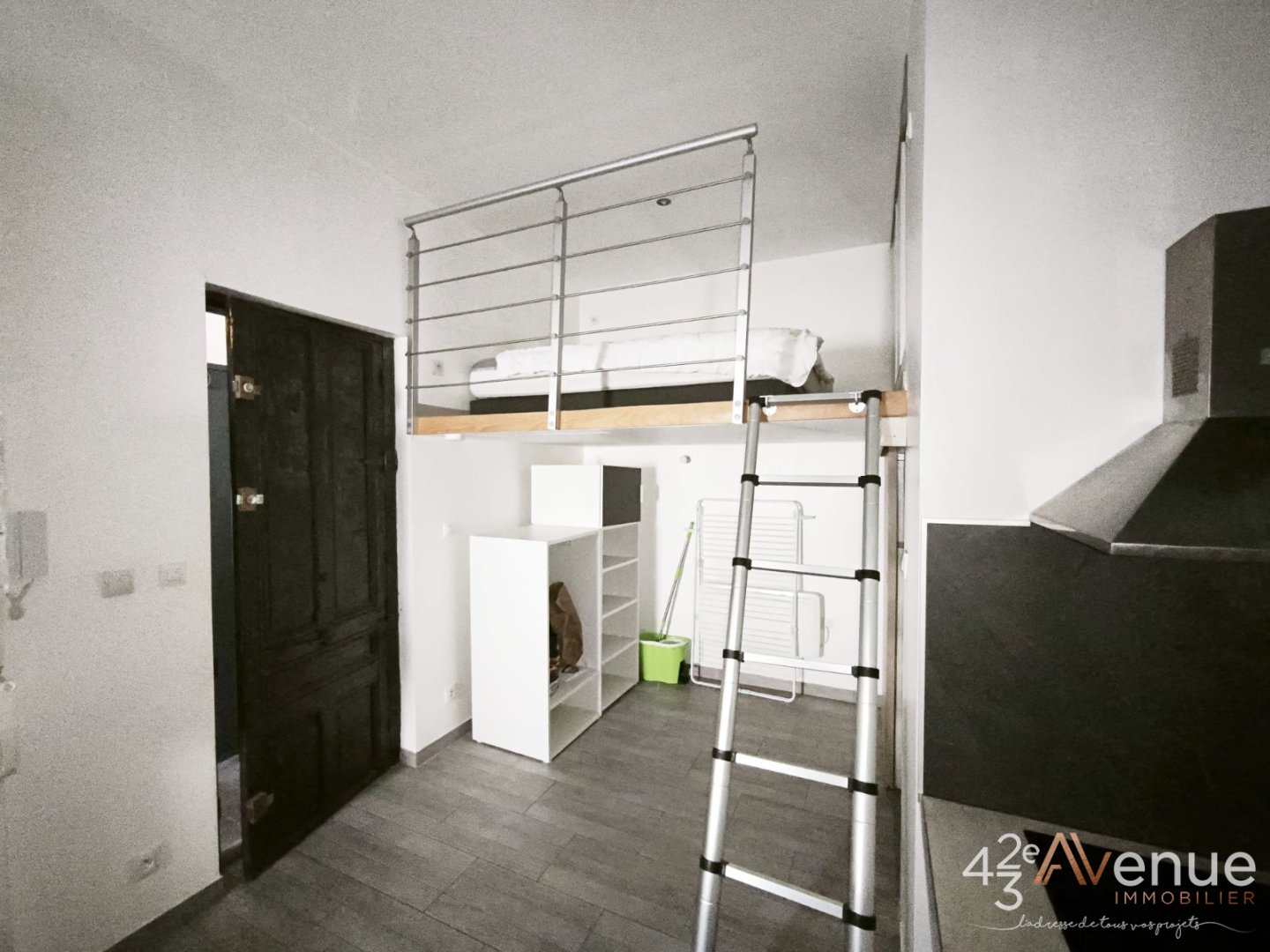 STUDIO A VENDRE - ST ETIENNE FACULTE   CENTRE DEUX - 21 m2 - 49 000 &euro;