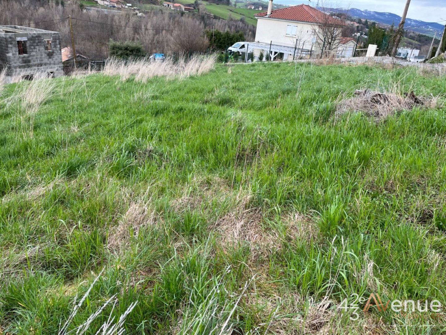 TERRAIN A VENDRE - ST CHAMOND - 1159 m2 - 105 000 &euro;