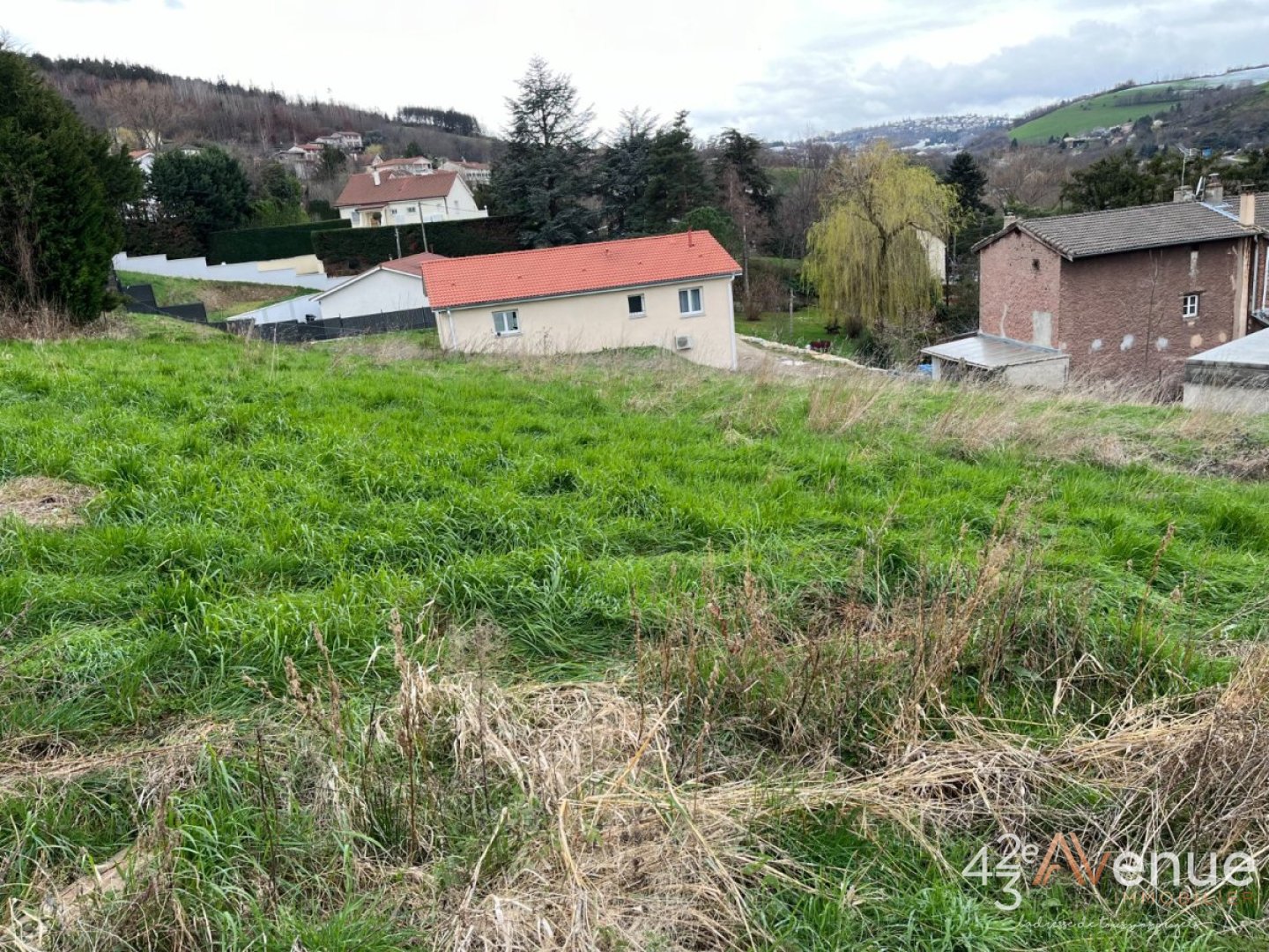TERRAIN A VENDRE - ST CHAMOND - 1159 m2 - 105 000 &euro;