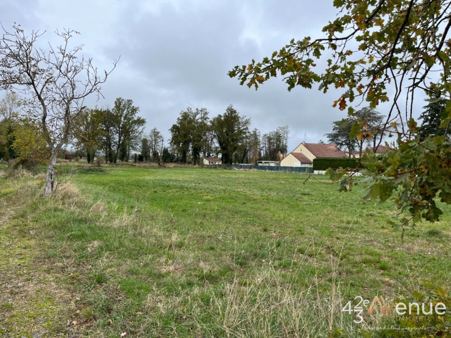 TERRAIN - ST CYPRIEN - 215 m2 - VENDU