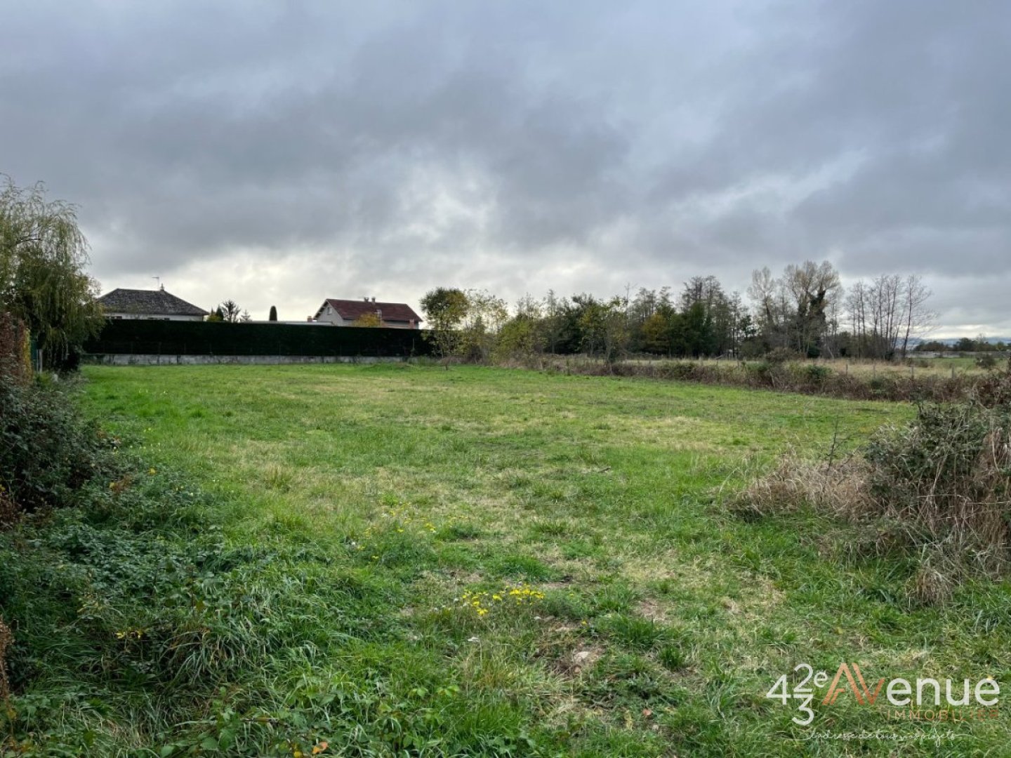 TERRAIN - ST CYPRIEN - 215 m2 - VENDU