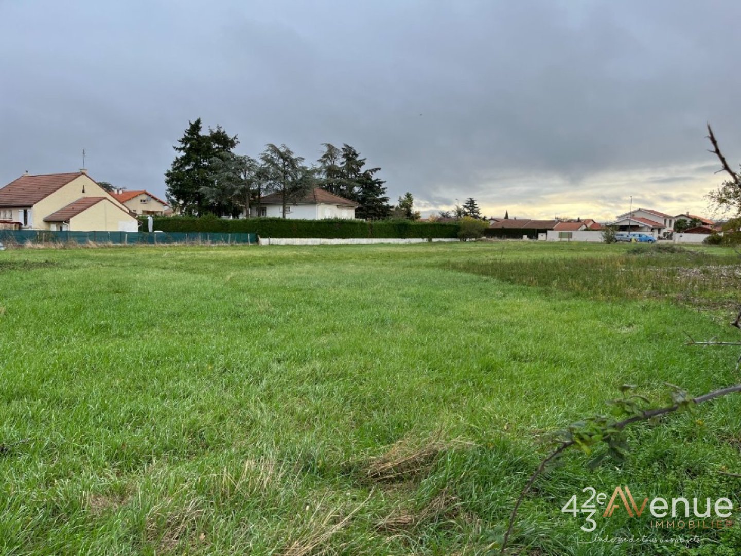 TERRAIN - ST CYPRIEN - 215 m2 - VENDU