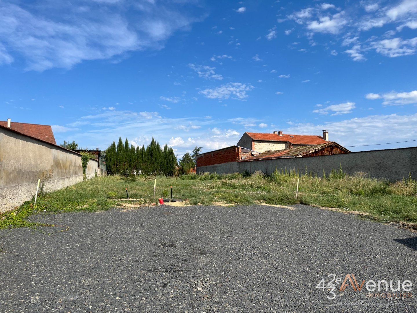 TERRAIN A VENDRE - ST MARCELLIN EN FOREZ - 443 m2 - 85 000 &euro;