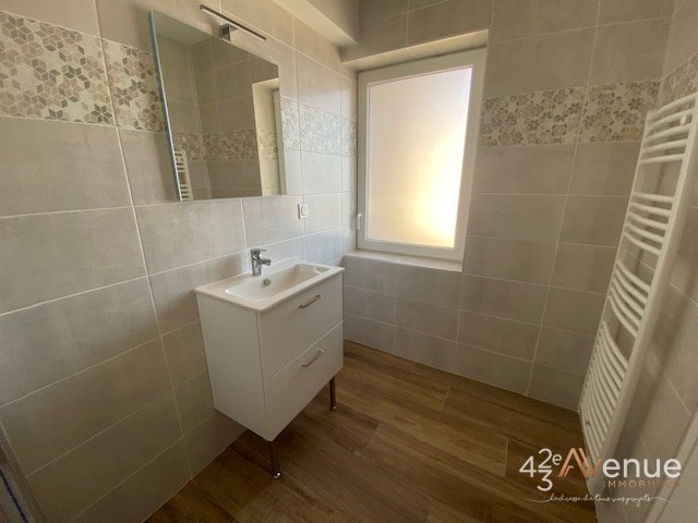 APPARTEMENT T1 A LOUER - ST ETIENNE ALBERT THOMAS/URSULES - 22.66 m2 - 435�&euro; charges comprises par mois