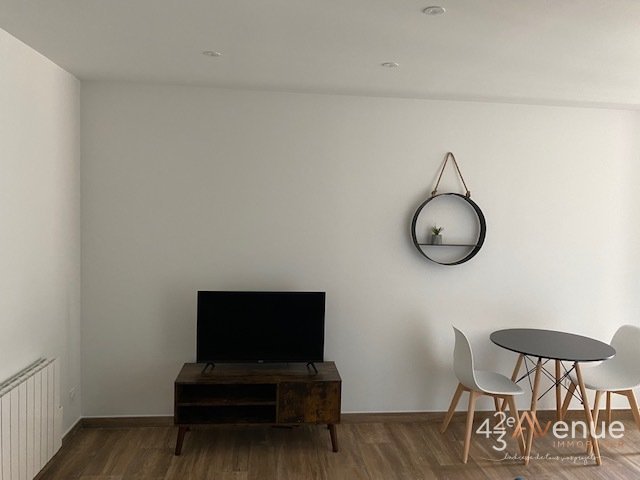 APPARTEMENT T1 A LOUER - ST ETIENNE ALBERT THOMAS/URSULES - 23.61 m2 - 423€ charges comprises par mois