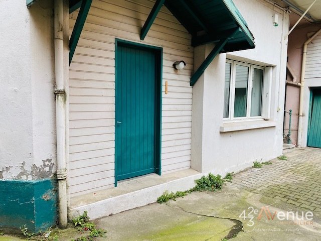 APPARTEMENT T1 A LOUER - ST ETIENNE BAS DE FAURIEL/ST ROCH - 31.95 m2 - 410€ charges comprises par mois