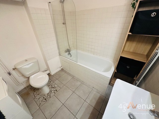 APPARTEMENT T1 - ST ETIENNE CARNOT/CITE DESIGN - 39.37 m2 - LOUÉ