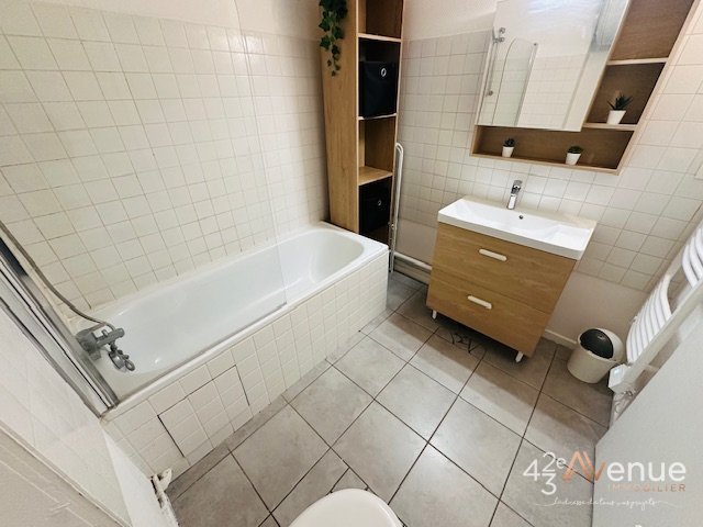 APPARTEMENT T1 - ST ETIENNE CARNOT/CITE DESIGN - 39.37 m2 - LOUÉ