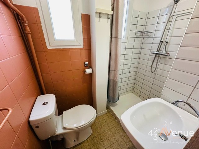 APPARTEMENT T1 A LOUER - ST ETIENNE CARNOT/CITE DESIGN - 39.28 m2 - 500 &euro; charges comprises par mois