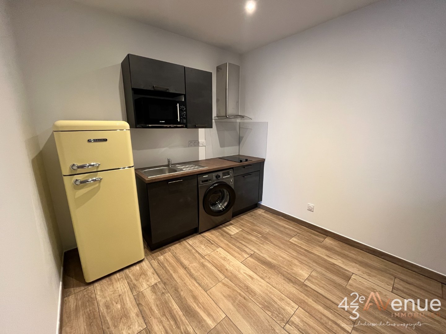 APPARTEMENT T1 A LOUER - ST ETIENNE CENTRE - 23.24 m2 - 340 &euro; charges comprises par mois