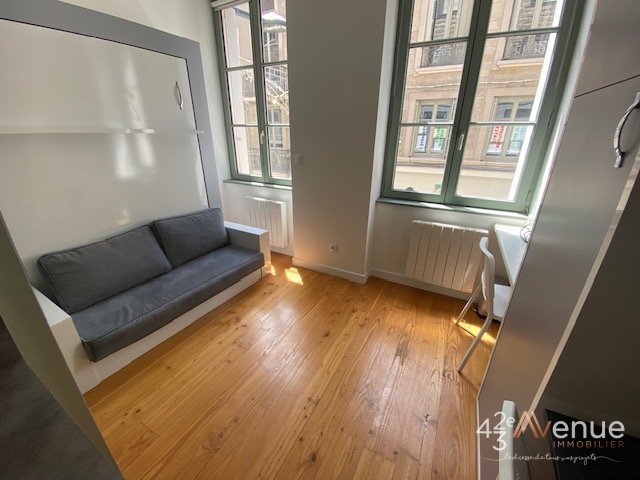 APPARTEMENT T1 - ST ETIENNE CENTRE VILLE - 13.26 m2 - LOUÉ