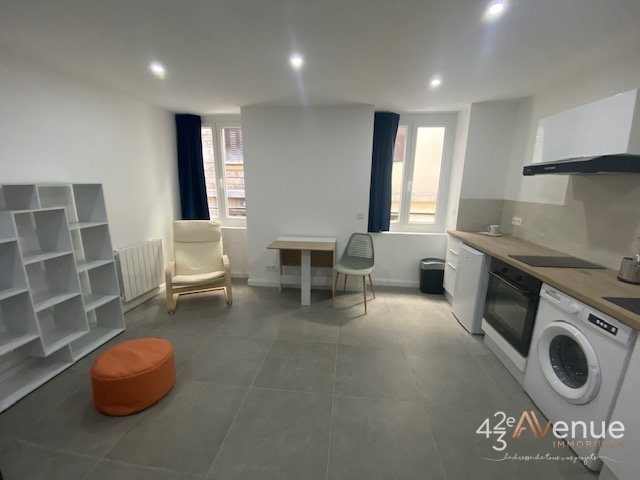 APPARTEMENT T1 A LOUER - ST ETIENNE CENTRE VILLE - 26.49 m2 - 420€ charges comprises par mois