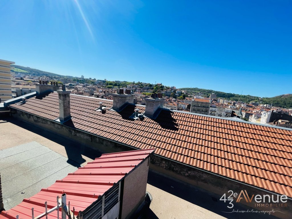 APPARTEMENT T1 A LOUER - ST ETIENNE CHAVANELLE/HYPER CENTRE - 28.53 m2 - 406 &euro; charges comprises par mois