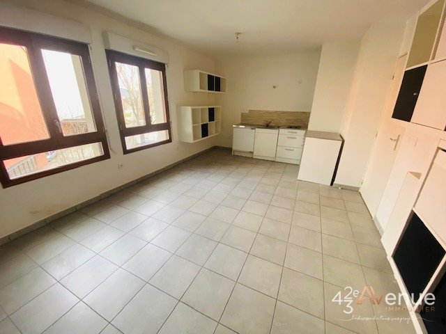 APPARTEMENT T1 - ST ETIENNE CITE DESIGN - 27.08 m2 - LOU&Eacute;