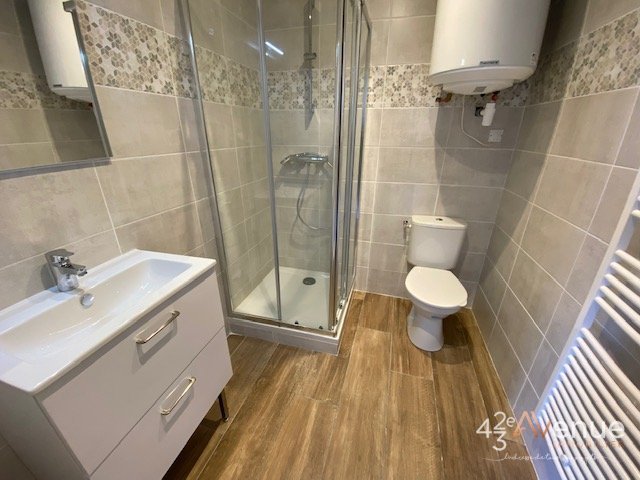 APPARTEMENT T1 A LOUER - ST ETIENNE COLLINE DES PERES - 24.21 m2 - 415€ charges comprises par mois