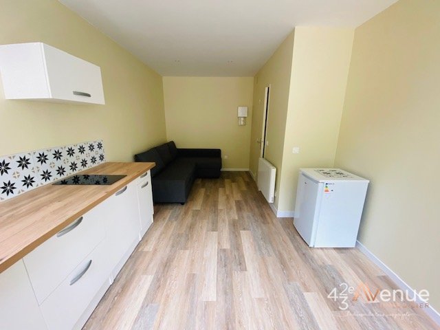 APPARTEMENT T1 A LOUER - ST ETIENNE COLLINE DES PERES - 17.78 m2 - 280 &euro; charges comprises par mois