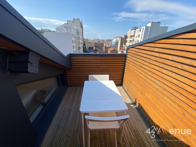 APPARTEMENT T1 A LOUER - ST ETIENNE FAC TREFILERIE/CENTRE II - 8.12 m2 - 350 &euro; charges comprises par mois