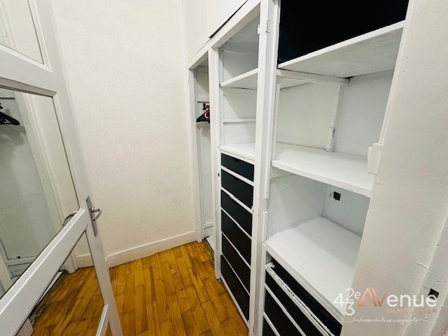 APPARTEMENT T1 - ST ETIENNE FAC TREFILERIE - 43.45 m2 - LOU&Eacute;