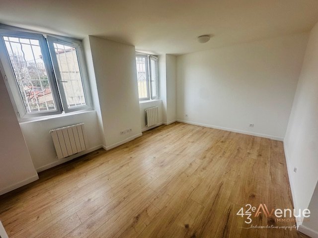 APPARTEMENT T1 A LOUER - ST ETIENNE FAC TREFILERIE - 25.06 m2 - 370�&euro; charges comprises par mois