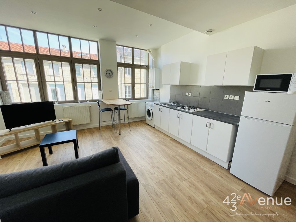APPARTEMENT T1 - ST ETIENNE FACULTE   CENTRE DEUX - 38.21 m2 - LOU&Eacute;