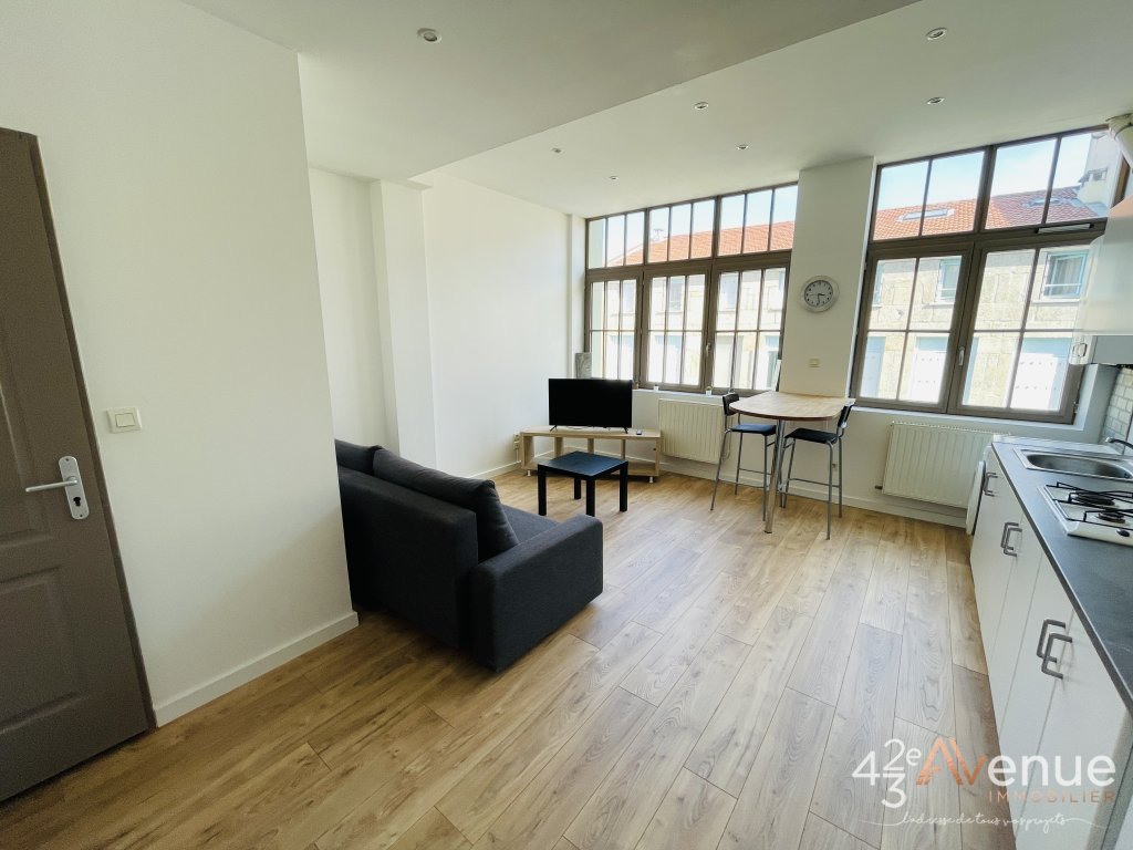 APPARTEMENT T1 - ST ETIENNE FACULTE   CENTRE DEUX - 38.21 m2 - LOU&Eacute;