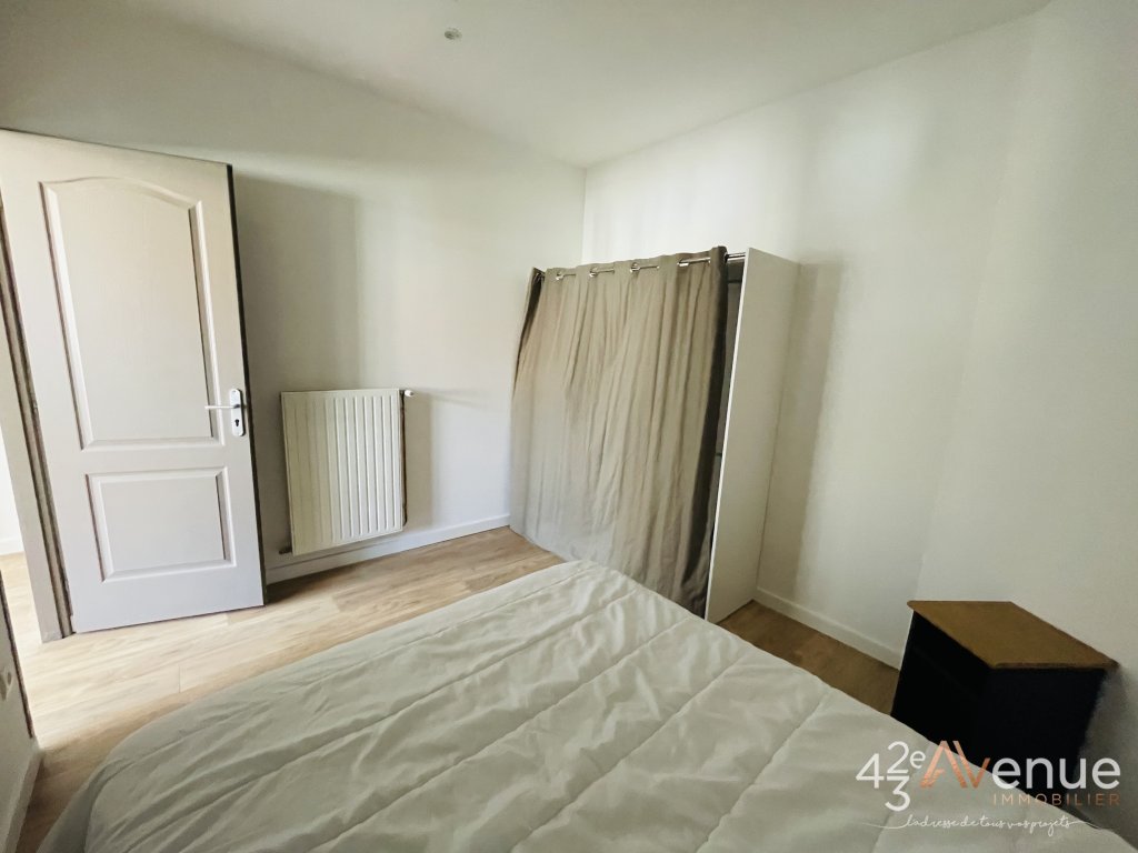 APPARTEMENT T1 - ST ETIENNE FACULTE   CENTRE DEUX - 38.21 m2 - LOU&Eacute;