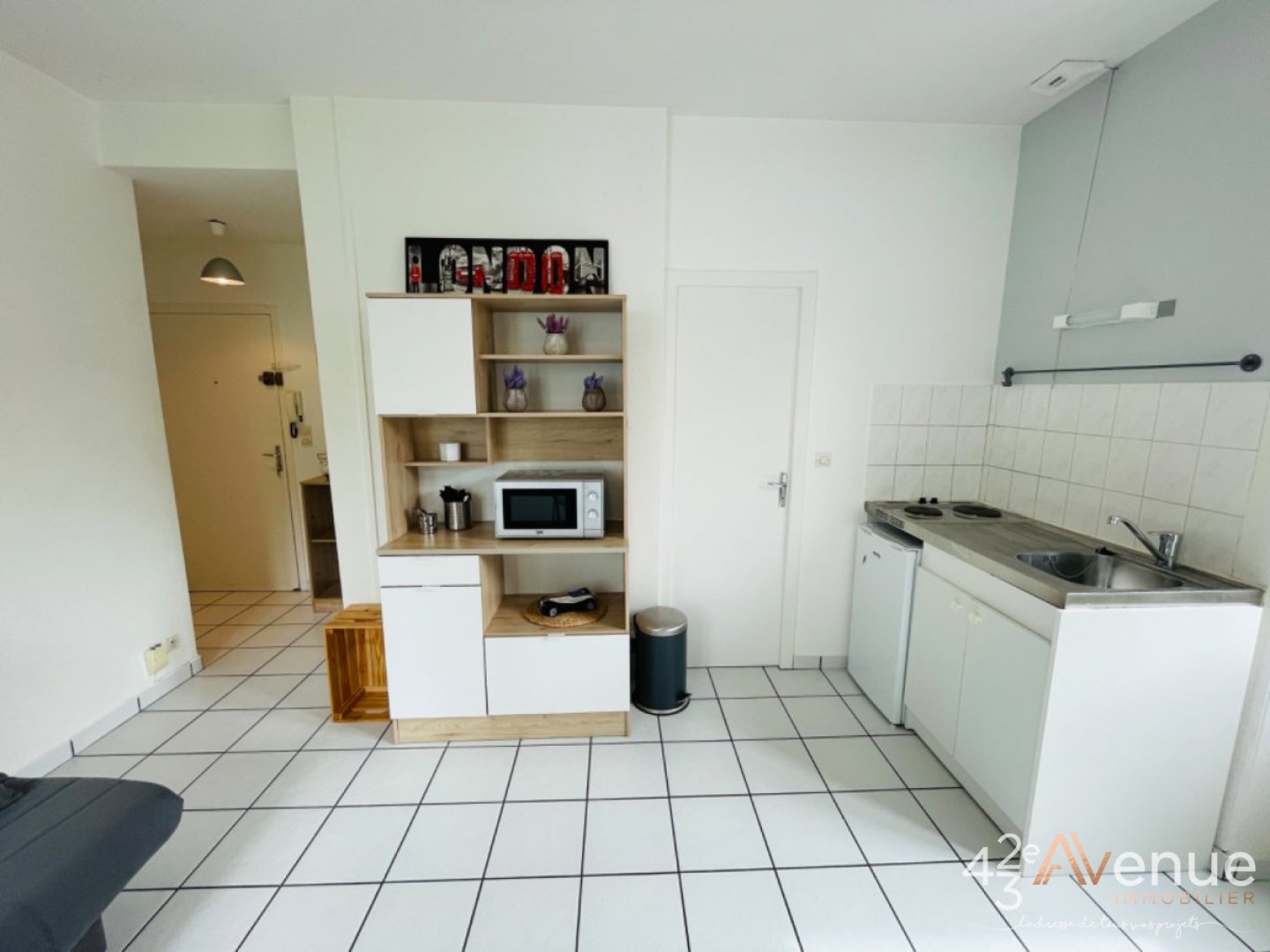 APPARTEMENT T1 - ST ETIENNE FAURIEL - 21.31 m2 - LOUÉ