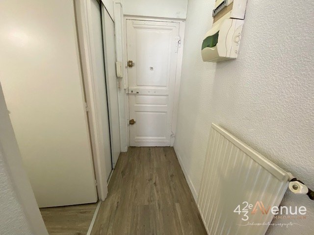 APPARTEMENT T1 A LOUER - ST ETIENNE HOTEL DE VILLE - 23.13 m2 - 395 € charges comprises par mois