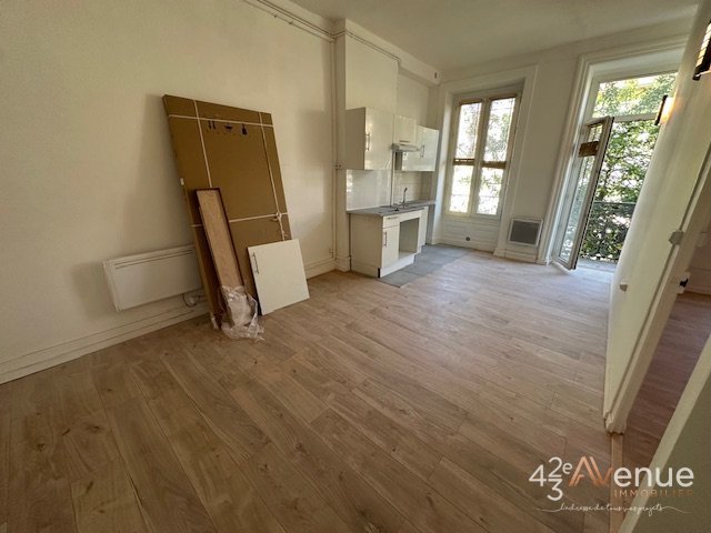 APPARTEMENT T1 - ST ETIENNE JEAN JAURES / CARNOT - 35.88 m2 - LOUÉ