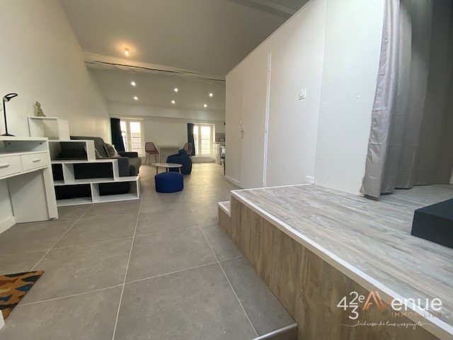APPARTEMENT T1 - ST ETIENNE PLACE DU PEUPLE/HYPER CENTRE - 34.12 m2 - LOUÉ