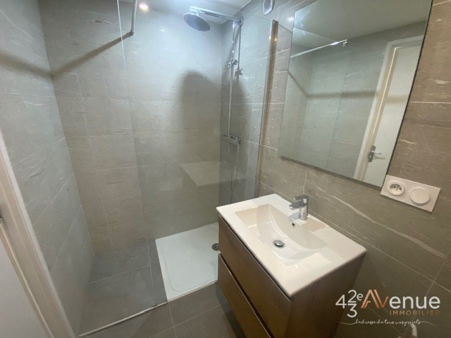 APPARTEMENT T1 - ST ETIENNE PLACE DU PEUPLE/HYPER CENTRE - 34.12 m2 - LOUÉ