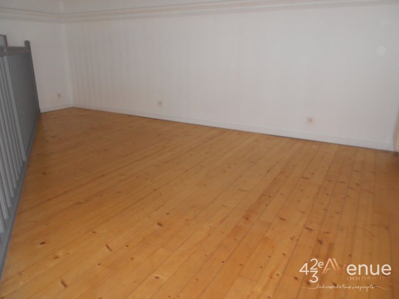 APPARTEMENT T1 A LOUER - ST ETIENNE Quartier Libération/Fourneyron/Dorian - 45.65 m2 - 417 &euro; charges comprises par mois
