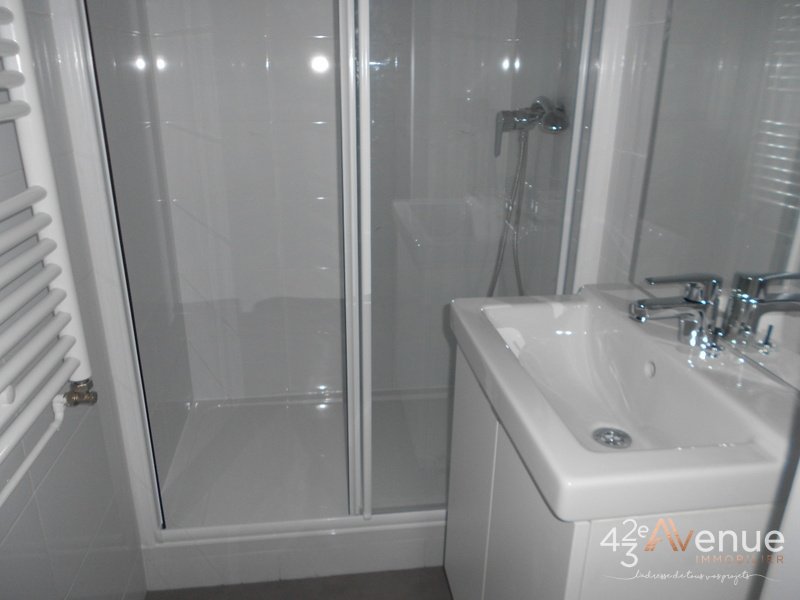 APPARTEMENT T1 A LOUER - ST ETIENNE Quartier Libération/Fourneyron/Dorian - 45.65 m2 - 417 &euro; charges comprises par mois