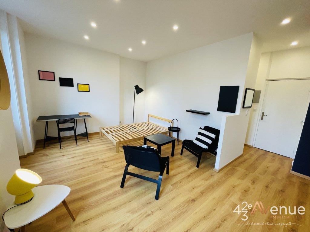 APPARTEMENT T1 A LOUER - ST ETIENNE Quartier Trfilerie - 29.96 m2 - 433€ charges comprises par mois