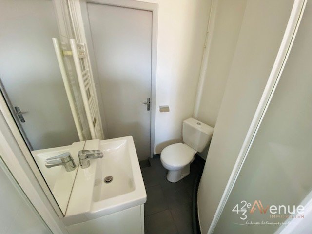 APPARTEMENT T1 A LOUER - ST ETIENNE REPUBLIQUE/FOURNEYRON/DORIAN - 34.32 m2 - 420 &euro; charges comprises par mois