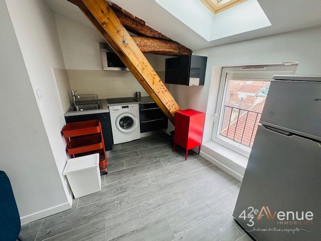 APPARTEMENT T1 - ST ETIENNE Chteaucreux/Centre Commercial Steel - 31.89 m2 - LOUÉ