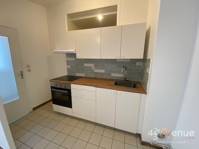 APPARTEMENT T1 - ST ETIENNE TREFILERIE/CENTRE DEUX - 49.1 m2 - LOUÉ
