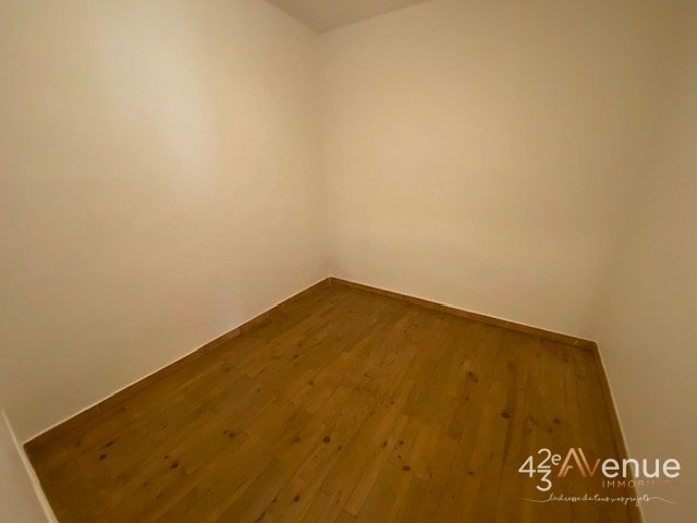 APPARTEMENT T1 - ST ETIENNE TREFILERIE/CENTRE DEUX - 49.1 m2 - LOUÉ