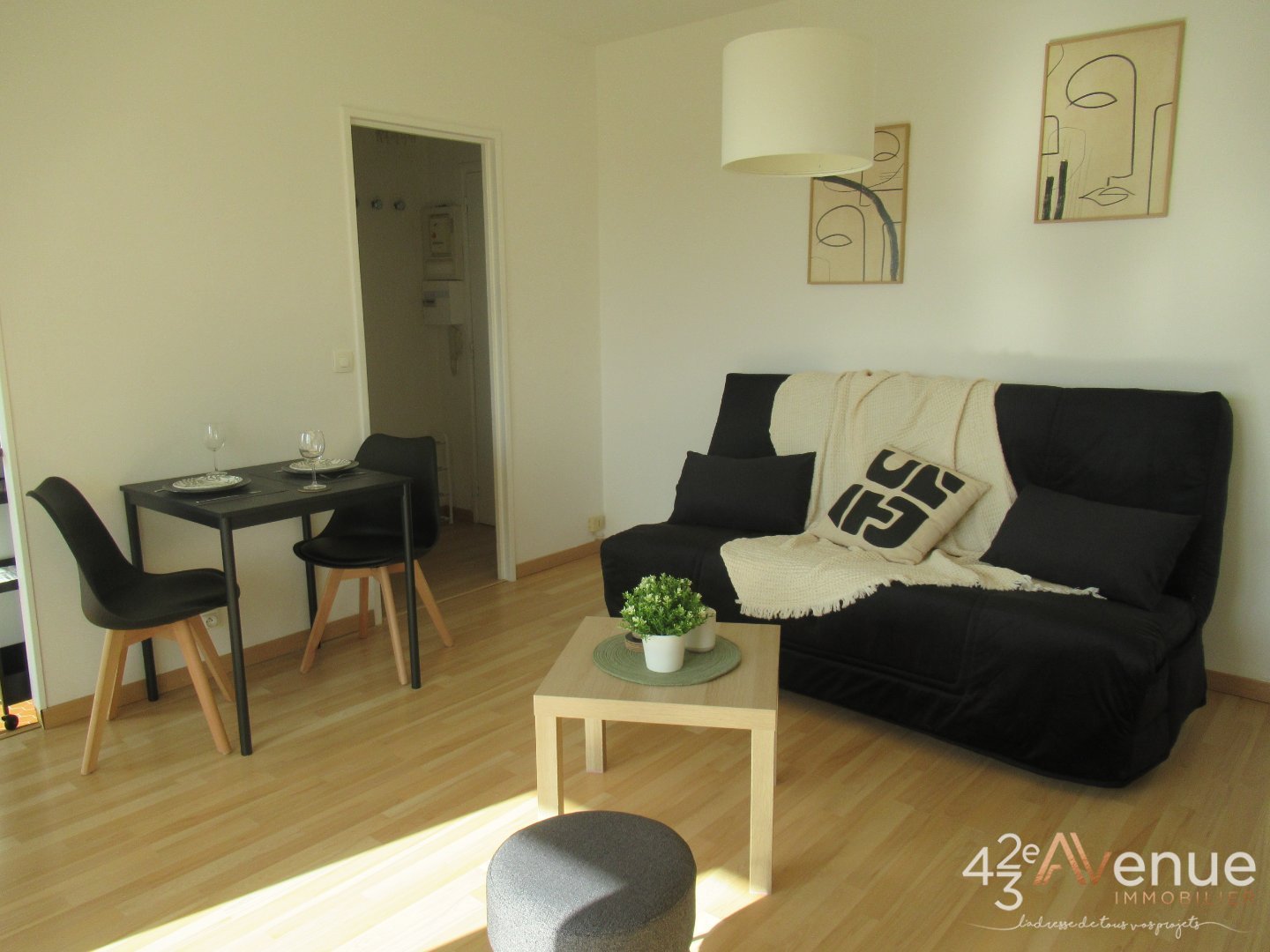 APPARTEMENT T1 - ST ETIENNE VILLEBOEUF - 26.01 m2 - LOU&Eacute;