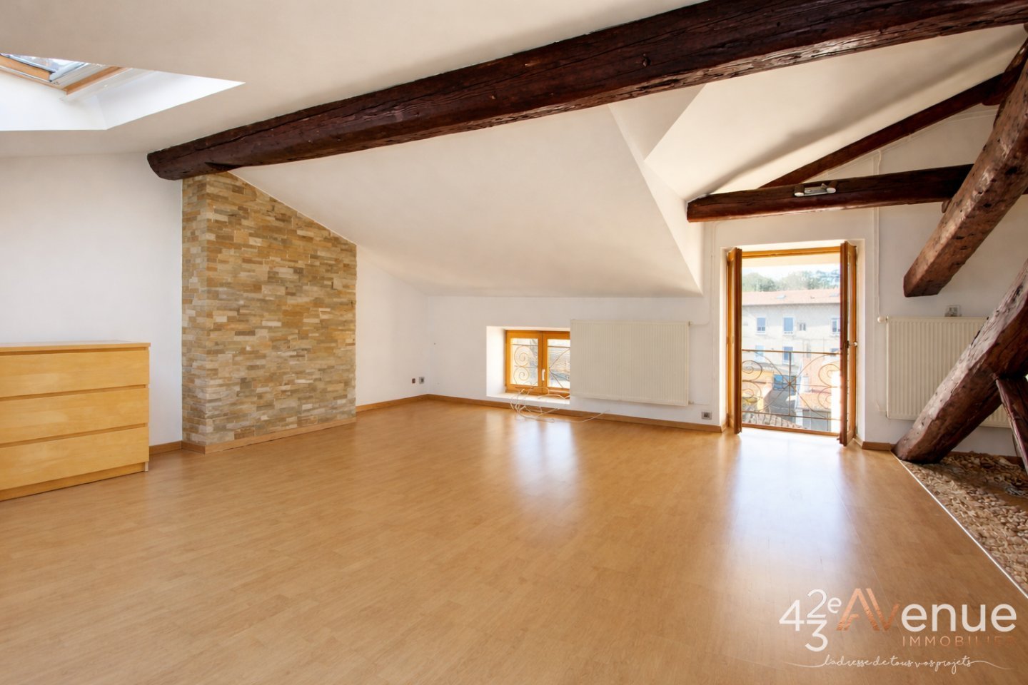 T1 BIS A VENDRE - RIVE DE GIER - 24 m2 - 48�500�&euro;