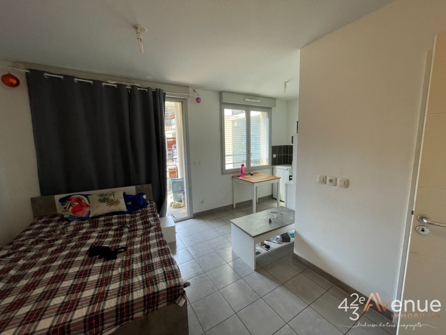 APPARTEMENT T1 A VENDRE - ST ETIENNE CENTRE VILLE - 21.6 m2 - 65 000 €