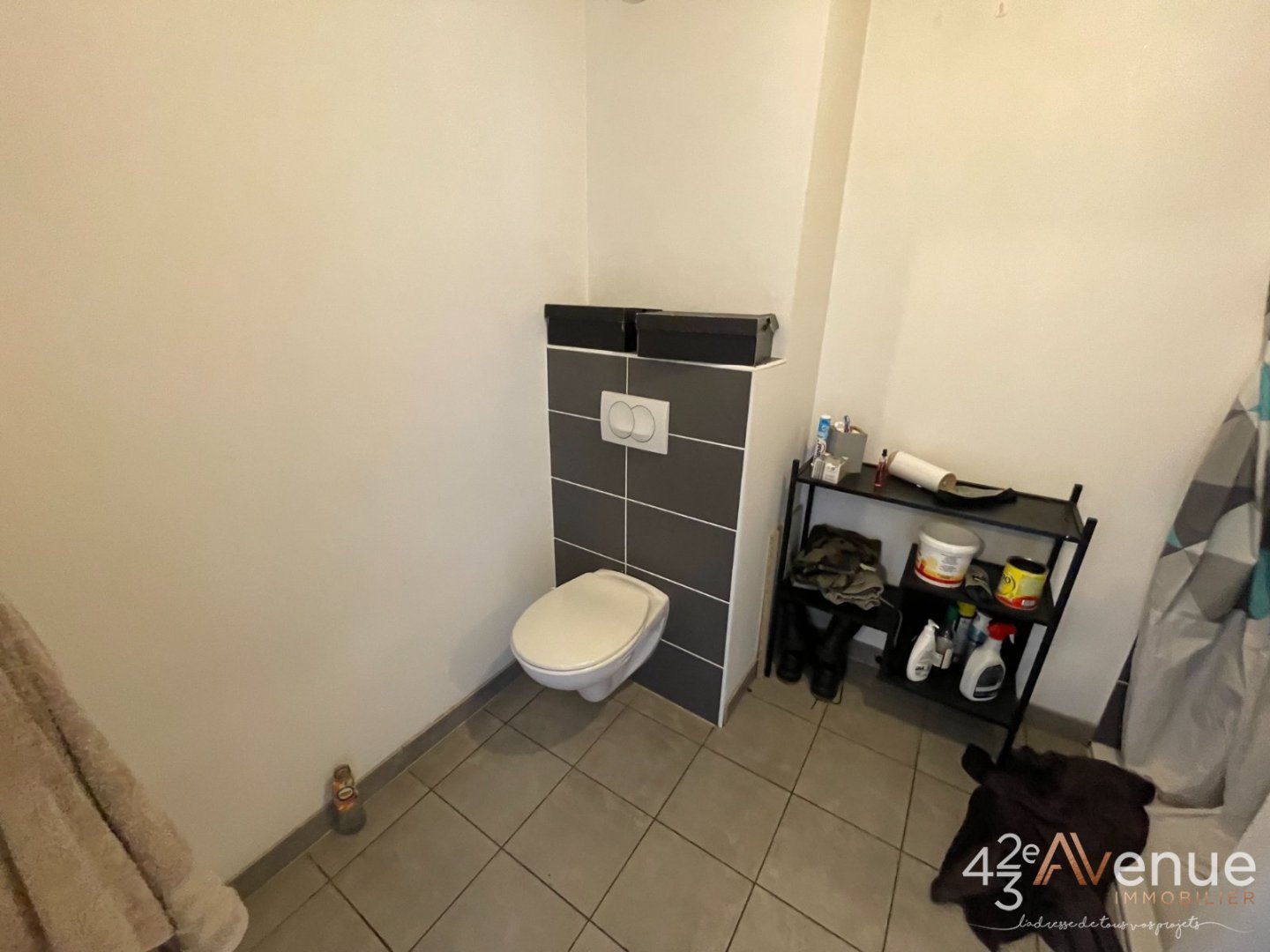 APPARTEMENT T1 A VENDRE - ST ETIENNE CENTRE VILLE - 21.6 m2 - 65 000 €