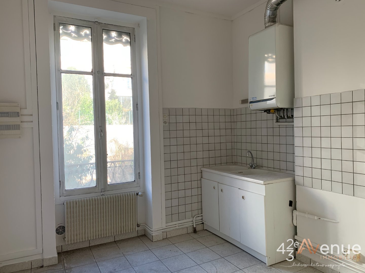 APPARTEMENT T1 A VENDRE - ST ETIENNE CENTRE VILLE - 48.54 m2 - 55 000 €