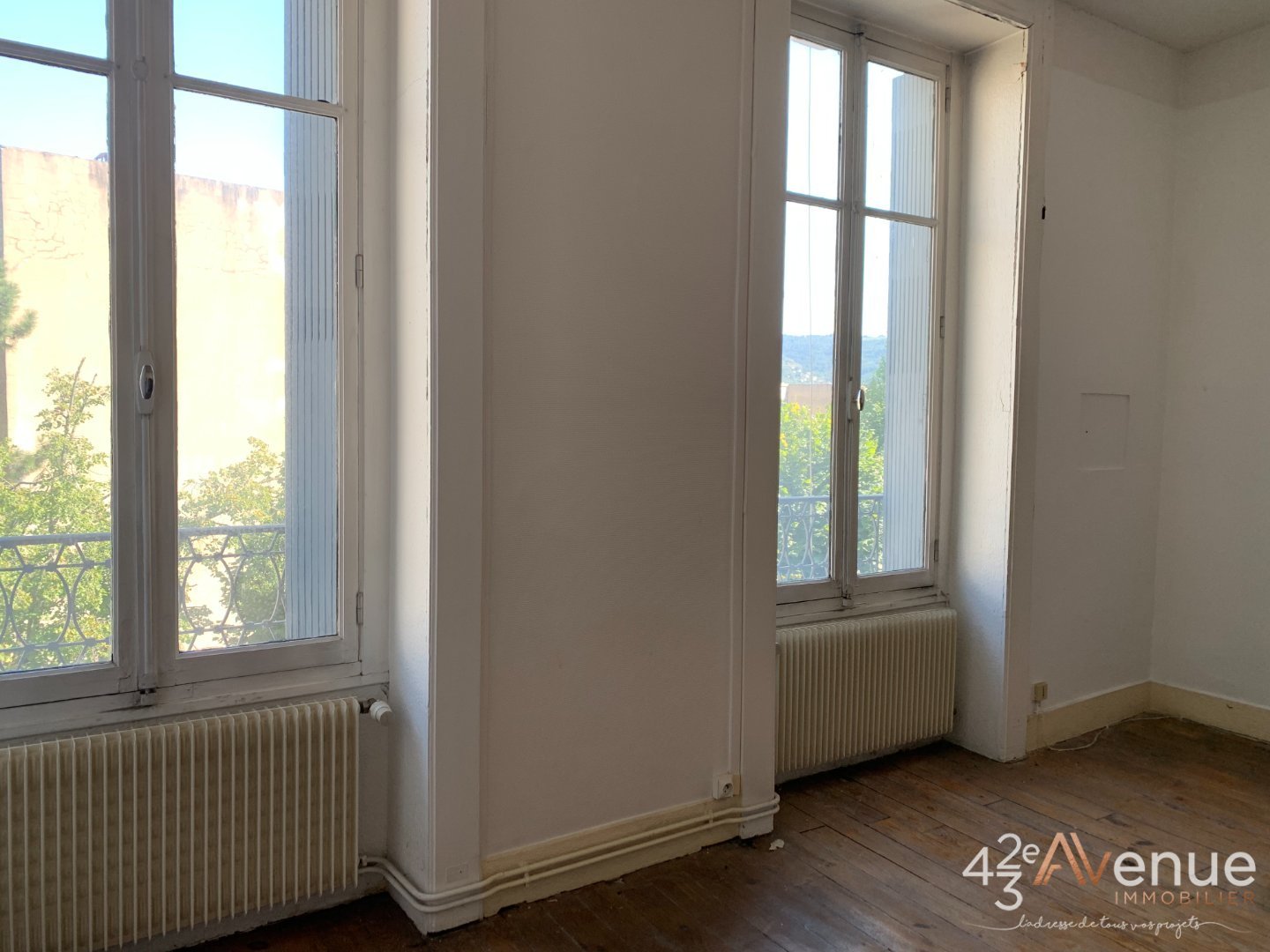 APPARTEMENT T1 - ST ETIENNE CENTRE VILLE - 48.54 m2 - 55�000�&euro;