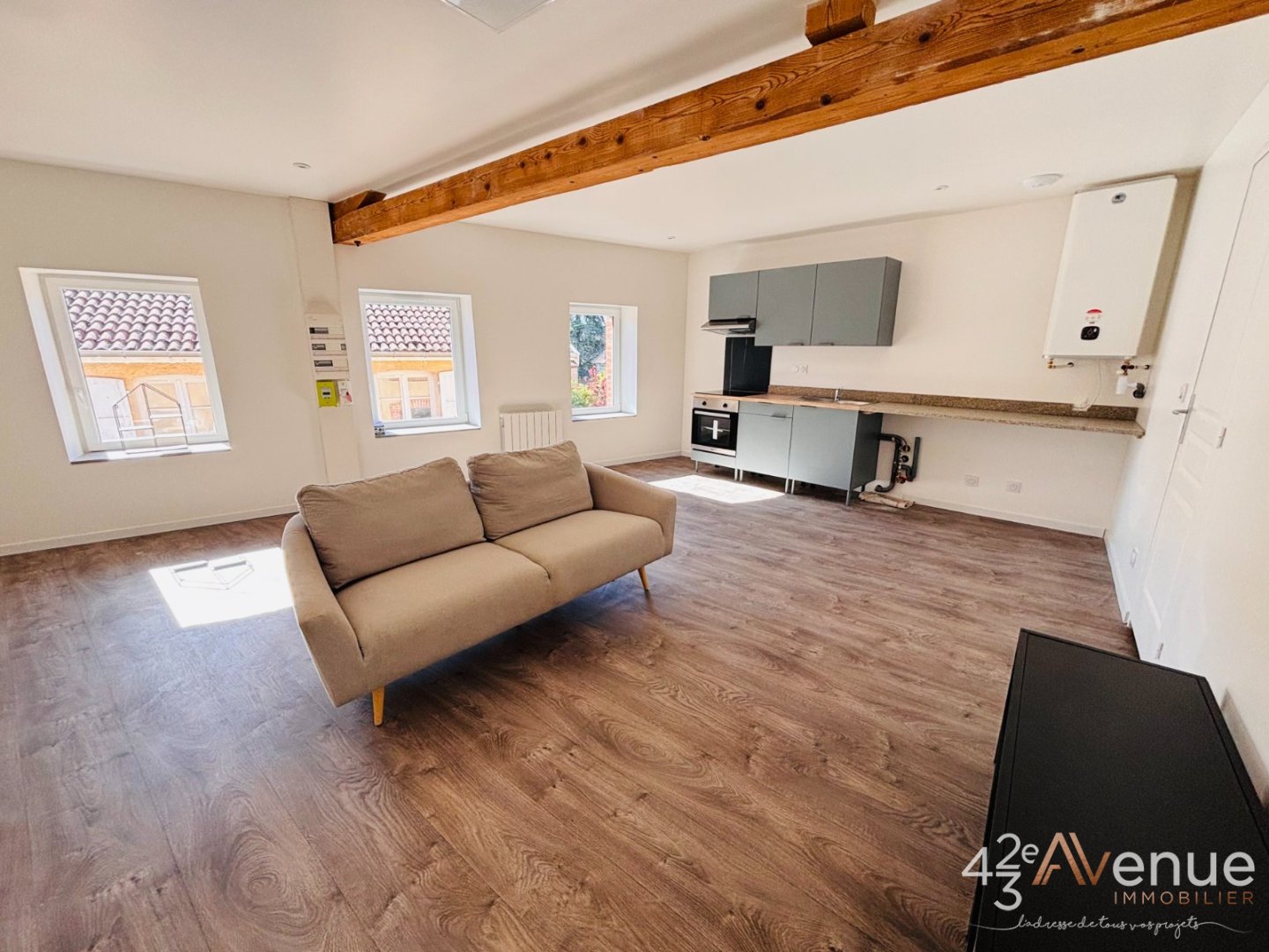 Appartement T2 entièrement rénové A LOUER - BAS EN BASSET - 44.68 m2 - 490 &euro; charges comprises par mois